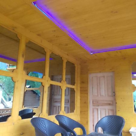 Riverbank Hotel Taobut Neelum Valley Azad Kashmir Taobat Bagian luar foto